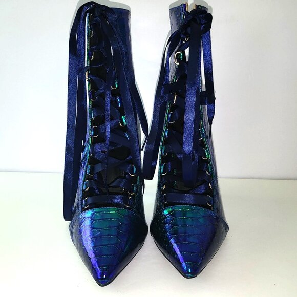 AMI CLUBWEAR | Blue Laced Green Scaled Heels - Picture 4 of 9